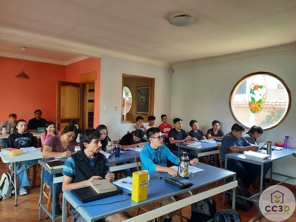 ESTUDIANTES DE CONOCIENDO A DIOS